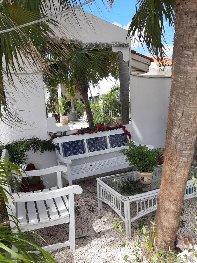 Palmita Hotel Hostel Oranjestad Zewnętrze zdjęcie